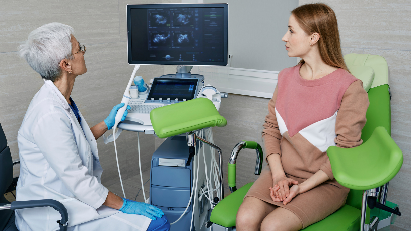 Dra. Thaline Neves Coutinho destaca como o diagnóstico por imagem é essencial para identificar doenças ainda em estágios iniciais.